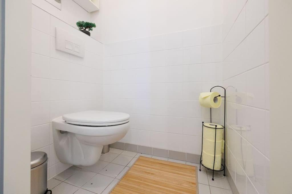 New! Cozy & Lovely Home In The 3Rd District เวียนนา ภายนอก รูปภาพ
